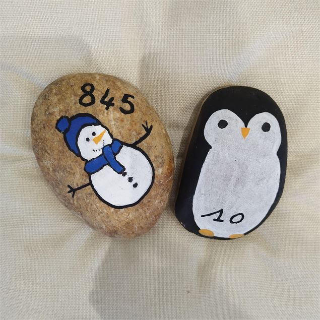 Chasse aux galets sur le thème de Noël_Montluel