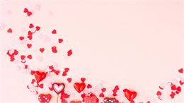 pétale de rose en forme de coeur - canva