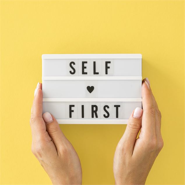 Declicc - Estime de soi au coeur du bien être_Saint-Etienne-de-Cuines - freepik