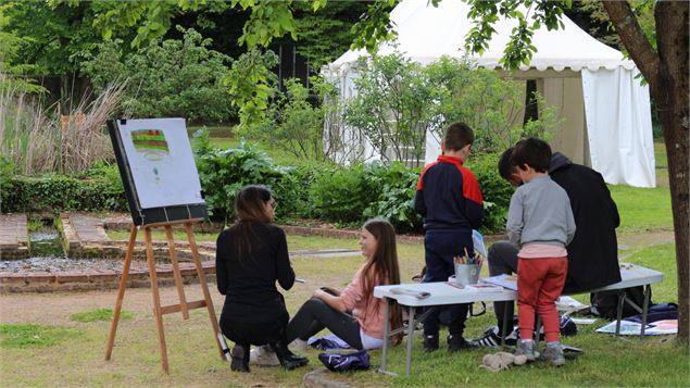 Châtillon se dessine - Claire Curt