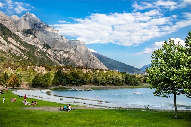Plan d'eau des Oudins à Villargondran - OTICoeurdemaurienne