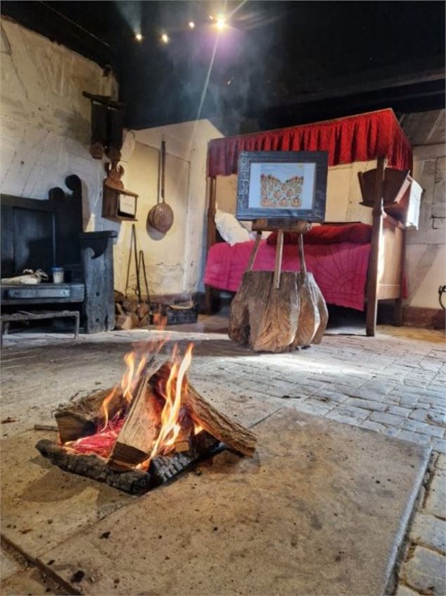 Contes de Pâques autour du feu 3-6 ans_Courtes - ©GBA Ferme de La Forêt