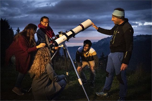 Soirée astronomie_Saint-Jean-de-Sixt - Tilby VATTARD