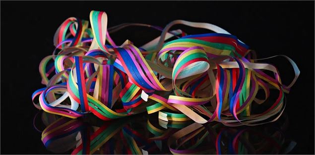 Carnaval fluo_Fillière - APE des Ollières