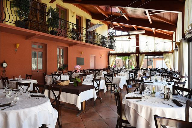 Salle de restaurant_Chez La Mère Bouvier - ©Corinne Bertrand (13)