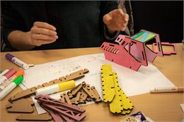 Atelier enfant - Minis dameuses à customiser - Office de Tourisme du Val d'Arly