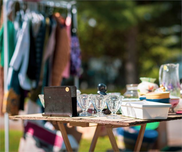 Vide grenier_Cluses - Canva