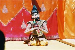 Dino -Théâtre : Petit cirque à l'Indienne_Plagne - Lez'Arts