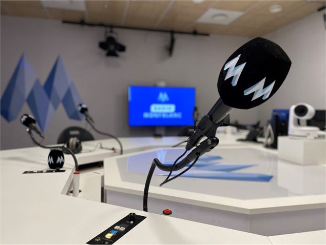Radio Mont Blanc en duplex de Crest Voland_Crest-Voland - Radio Mont-Blanc