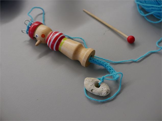 Atelier tricotin et compagnie - Musée Montagnard