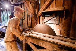 Intérieur de la scierie - Sylvain Aymoz
