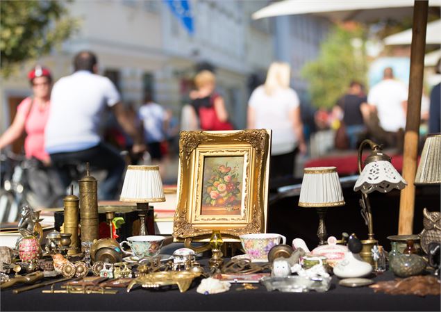 Brocante de printemps_Saint-Etienne-de-Cuines - kasto Canva