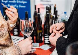 16ème Salon des Vins et des Saveurs_Saint-Etienne-de-Cuines - irynakhabliuk sur Canva