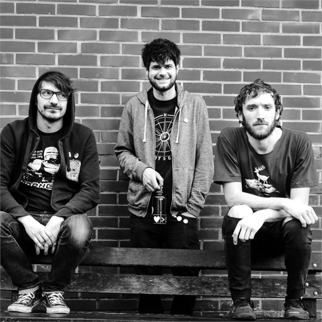 Concert Guerilla Poubelle -Calimucho_Moûtiers - Concert Guerilla Poubelle -Calimucho_Moûtiers