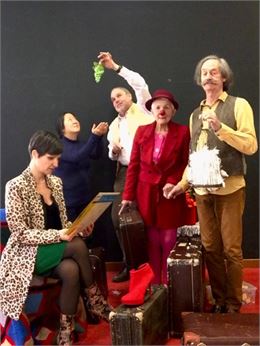 Pièce de théâtre - Vide mémoire - pas de copyright