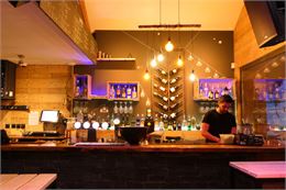 Au Mojo Bar : Après-ski avec ManMax (18h), et retransmission Europa League Lille - Belgrade (21h)_Pe