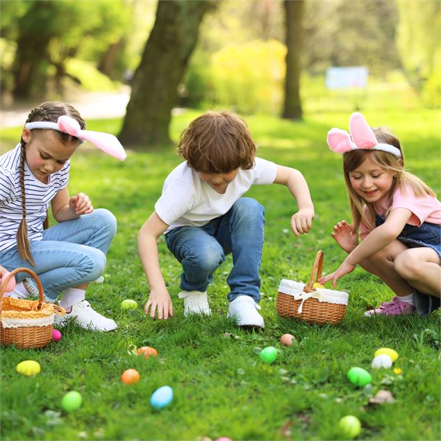 Chasse aux oeufs de Pâques - Getty Image Signature