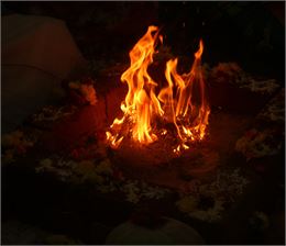 Démonstration et secrets de l'allumage du feu_Cluses - Canva