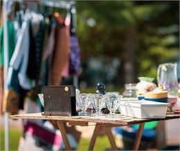 Vide grenier_Cluses - Canva