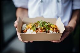 Plat à emporter (IA) - Freepik