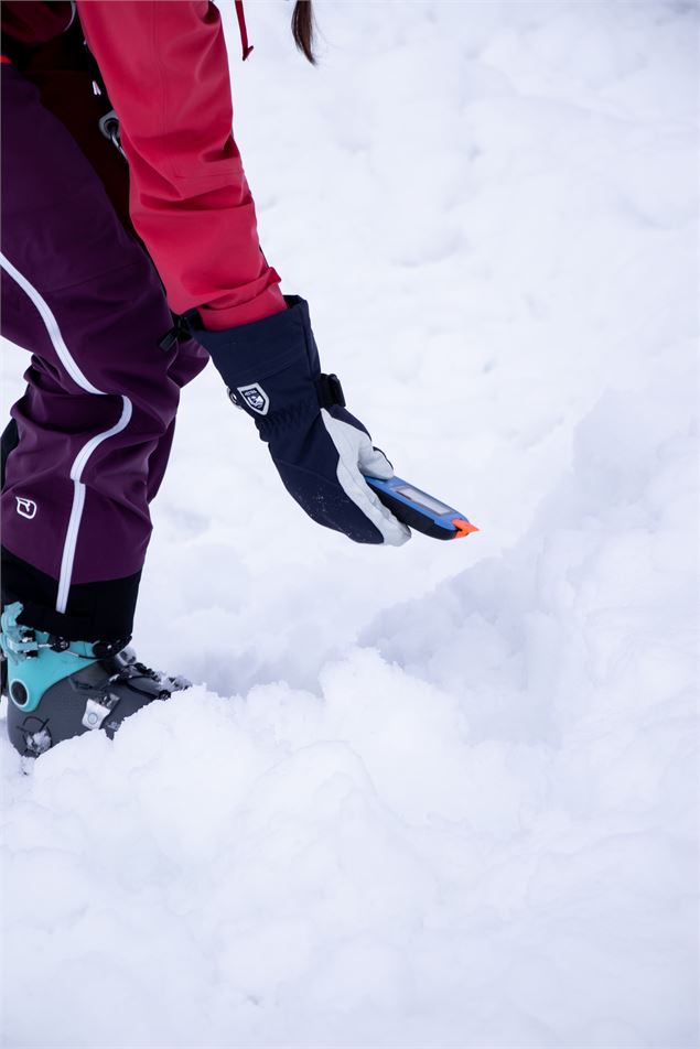 Détection avalanche - Val d'Isère Tourisme - Angèle Barreira