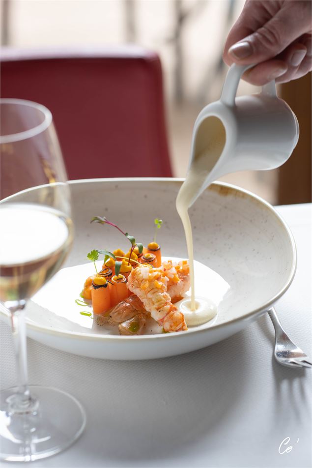 Restaurant Le Raisin_Pont-de-Vaux - Logis Restaurant Le Raisin