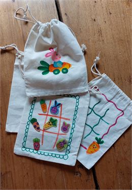 Atelier Tic Tac Pâques : Création d'une pochette de jeu_Morzine - MArtine Mazri