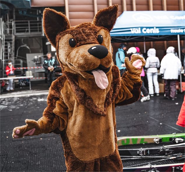 Flambeau le chien-mascotte - OTHMV - F.Monot