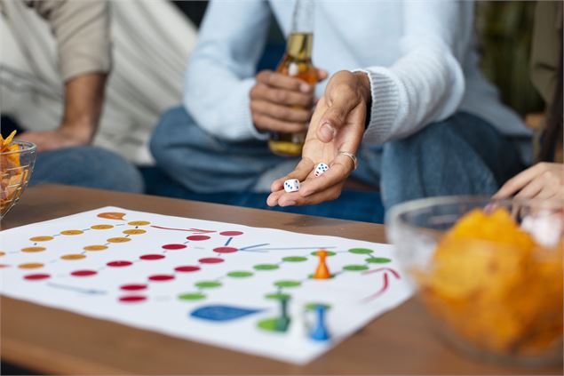 Jeux de société - Designed by Freepik