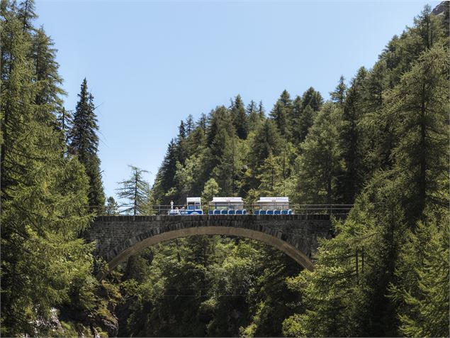 Train des Combins - Le Haut Val de Bagnes et Maison des Glaciers_Val de Bagnes