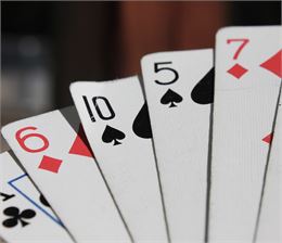 Concours de belote - Les vacances aux halles_Cluses - Canva