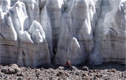 Affiche du film "L'écho des glaciers-Transition dans les Andes" - association Cordilleras