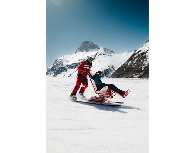 Initiation et découverte au handiski - Val d'Isère Téléphérique - Justin Galant