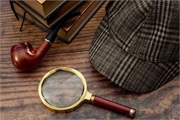 Casquette, pipe et loupe de Sherlock Holmes - Pixabay