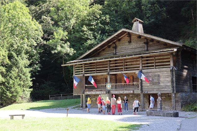 Visite découverte Morette - Dep74