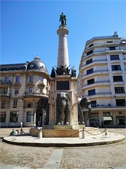 Visite insolite-Testons la ville à l'aveugle_Chambéry - Service VAH-Ville de Chambéry