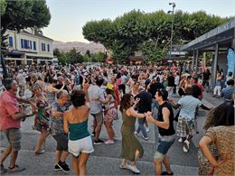 LES LIVES D'AIX RIVIERA - Soirée dansante (Ouverture saison)_Aix-les-Bains