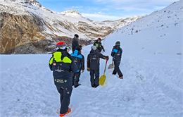 Des pisteurs en exercice avalanche - Pisteurs de Bonneval sur Arc