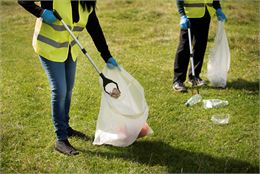 Journée ramassage de déchets_Sainte-Marie-de-Cuines - Freepik