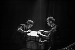 spectacle jeunes enfants - Cie Vibration Visuelle - Spectcale Vivi