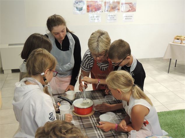 Atelier proposée par la Maison du Fromage Abondance - Pôle culturel d'Abondance
