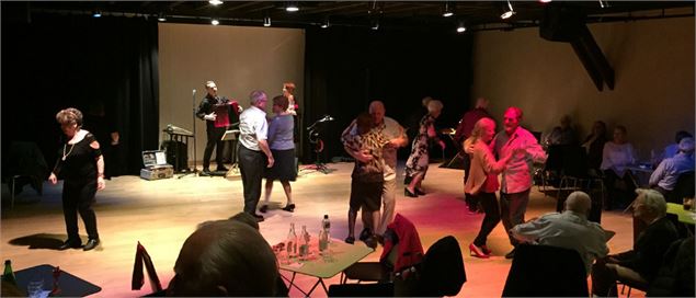 Thé dansant - Laurent Barlier