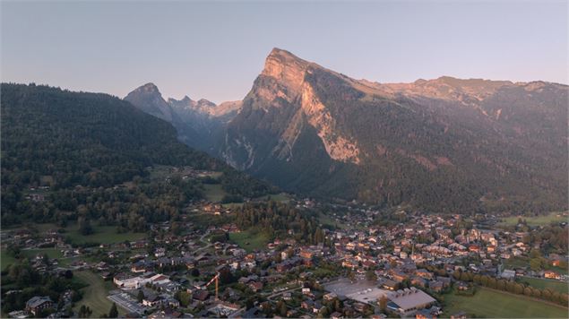 Parcours d'orientation dans le village_Samoëns - @Samoens