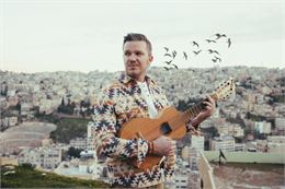 Le chanteur Benjamin Piat