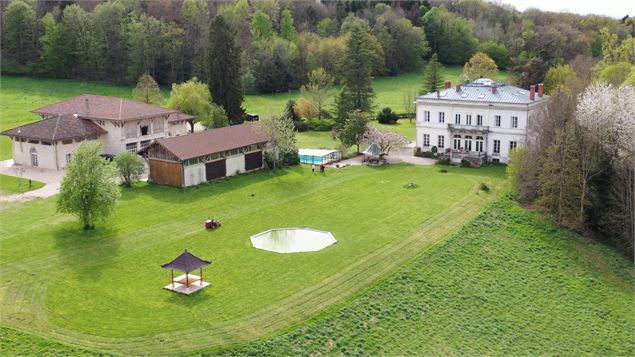 Vue sur le Domaine de La Garde - ©Les Amis de la Garde Bourg en Bresse