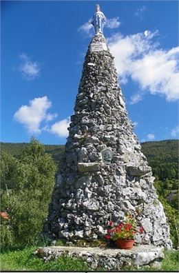 Repas et Messe sur le site de la Vierge à Vacheresse_Verthemex