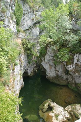 Randonnée le long du Guiers Vif, des Romains à Mandrin_Les Échelles