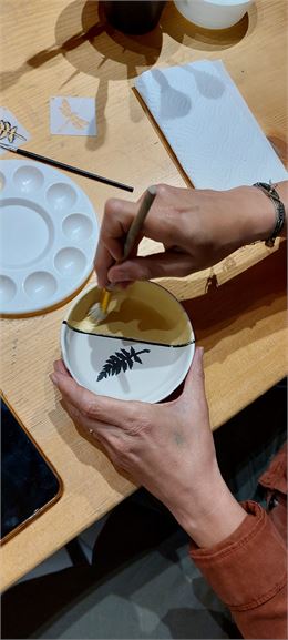 Atelier peinture sur céramique_Saint-Jean-de-Sixt - éR céramique