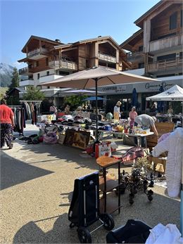 Vide grenier_Saint-Jean-de-Sixt - OT Saint-Jean-de-Sixt