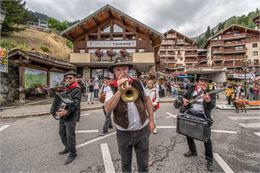 Cortège de la fête - Nomad Photographie
